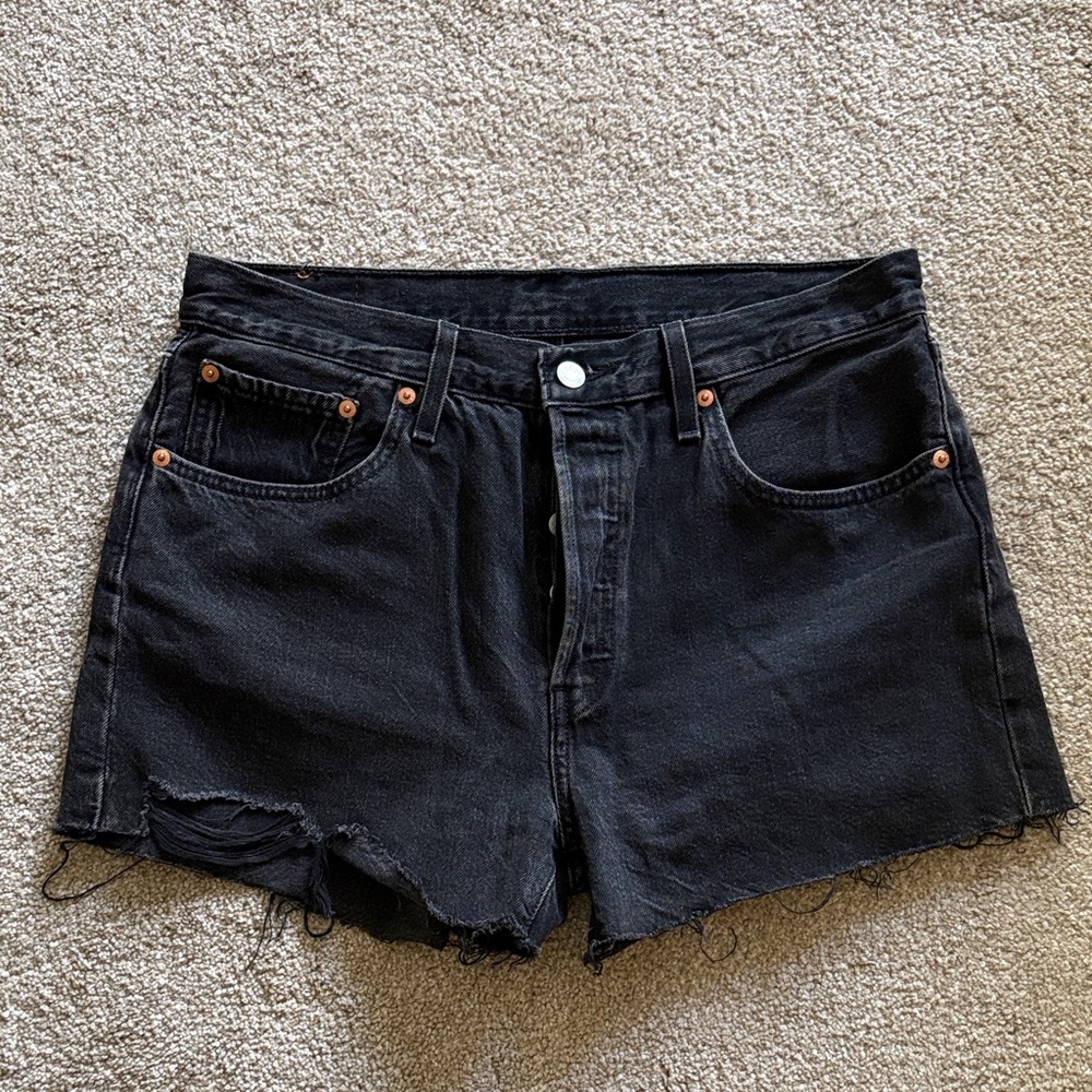 Levi Black Denim Frayed Hem Women’s Shorts - 30